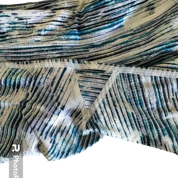 Lululemon Inspire Crop ll Leggings In Blurry Belle Print Ladies Size 4 - Picture 5 of 9